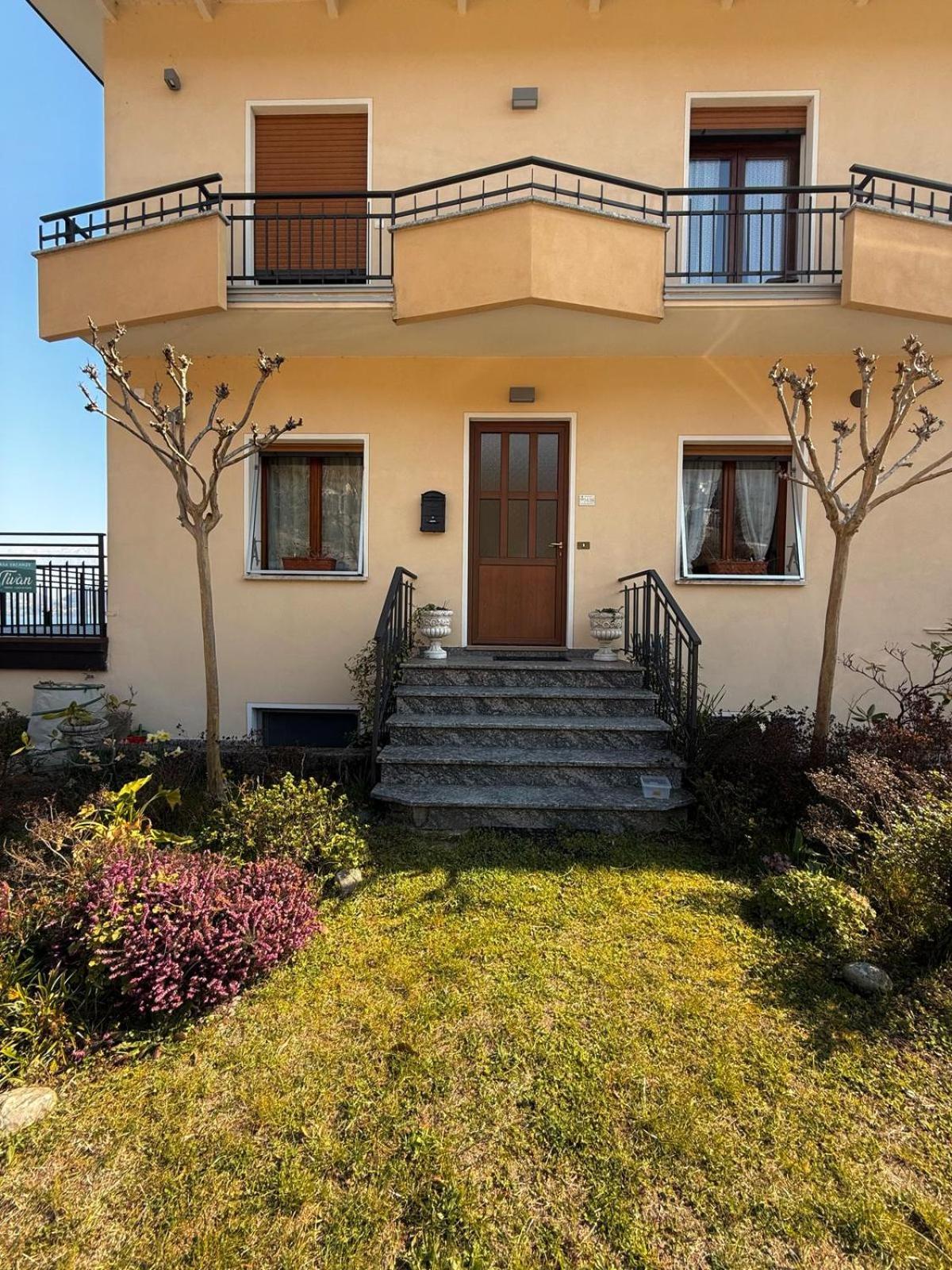 Casa Vacanza Tivan Cremia エクステリア 写真